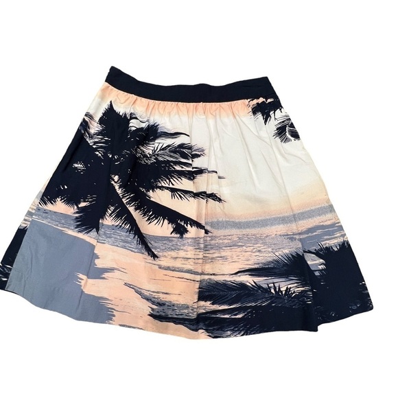 Banana Republic Palm Tree Skirt, Size 0 - Picture 2 of 11